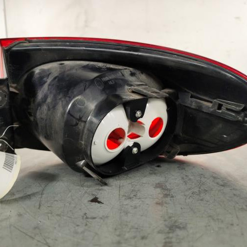 119470833-d499f8f7-4753-465f-be11-b3a1cd5b32fe-Piece-Feu-arriere-principal-gauche-feux-5N0945111D-VOLKSWAGEN-TIGUAN-1-PHASE-1-c21fa648b40466c82441d4e4d6c300c7e014082be7306b7d1c397fa43fea163c_m.jpg