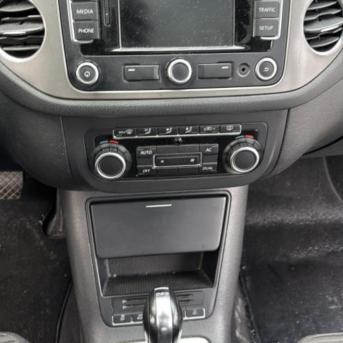 Vehicule-VOLKSWAGEN-TIGUAN%25201%2520PHASE%25201-2010-218257e2acd0d62405a4ad5c181ffb426aae87c9b8455efa302e1c8d574dc8b6_m.jpg