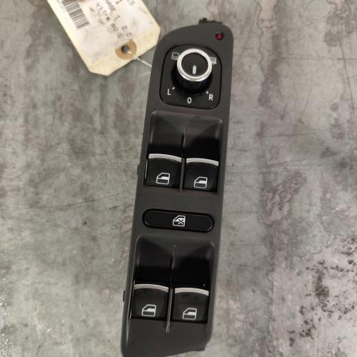 Interrupteur de leve vitre avant gauche