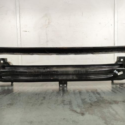 Renfort pare choc avant (traverse)