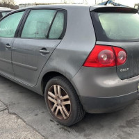 Vehicule-VOLKSWAGEN-GOLF%25205-2007-74930c3482e2d71cce65409bebbf9f92f9a99464cd5a76c0f9c417a4a175b5f8_m.jpg