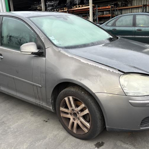 Vehicule-VOLKSWAGEN-GOLF%25205-2007-09971e80916fd5a422200406409b8ae527e1a97b10f688ce26ecc8236bd779e1_m.jpg