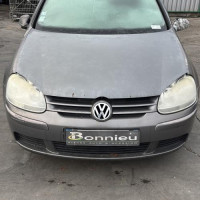 Vehicule-VOLKSWAGEN-GOLF%25205-2007-fb30810da54856f183912f3a7c9dedfe1ac6bd7ec22f359a9021f6dc39a5ae6d_m.jpg