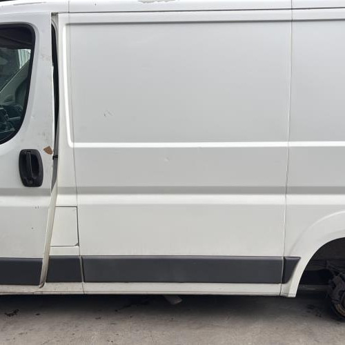 Vehicule-PEUGEOT-BOXER%25203%2520PHASE%25202-2016-b2d37fb3344358b2593dec5072e83c686d638995667d736e58f8af52e5106ec6_m.jpg