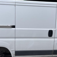 Vehicule-PEUGEOT-BOXER%25203%2520PHASE%25202-2016-d679e4204265a5eb8f0a4daf5af7c9102ba44489f1ae6d5a6e4474968edfd9ef_m.jpg