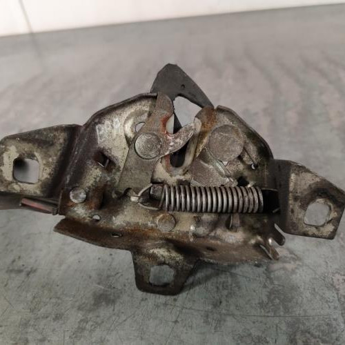 119516575-a069f525-63be-4c19-a2fb-e308286ae063-Piece-Fermeture-de-capot-50507082-ALFA-ROMEO-147-PHASE-2-8418edc92151c92ac105d4ff634d49789c4c14224c4dc15e6c3f9f75cbcaf3fa_m.jpg