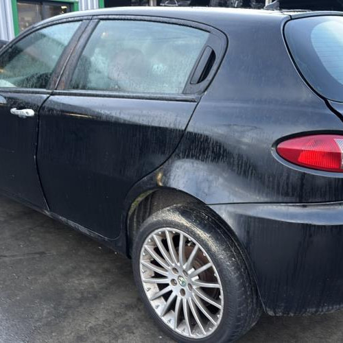 Vehicule-ALFA%2520ROMEO-147%2520PHASE%25202-2007-7377d021ecc68c797e26e7b07f1fa4824f2b279471258a0a3767ce42f464a195_m.jpg