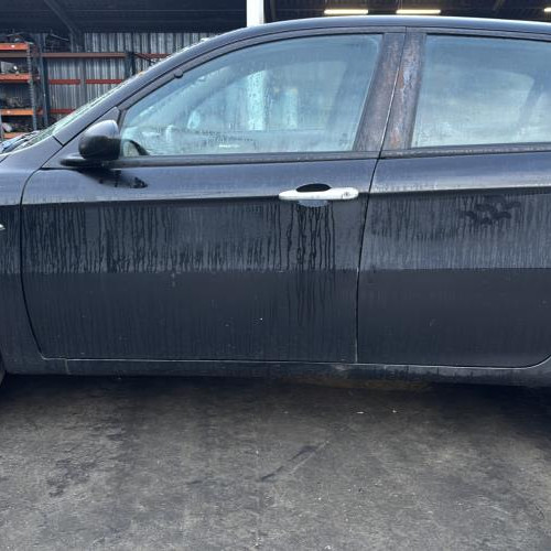 Vehicule-ALFA%2520ROMEO-147%2520PHASE%25202-2007-85ff658c2169e2f59b0d20966d570d7060f93f1d3690fa261ca40f6294bfca02_m.jpg