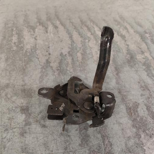 119535093-45032f7b-1d9d-4b36-bf71-70e226c4e16e-Piece-Fermeture-de-capot-5351002281-TOYOTA-AURIS-1-PHASE-1-a7df9dead9b39688448057aaa6884e5aa5722fb22790c7642dc697b6fddba012_m.jpg