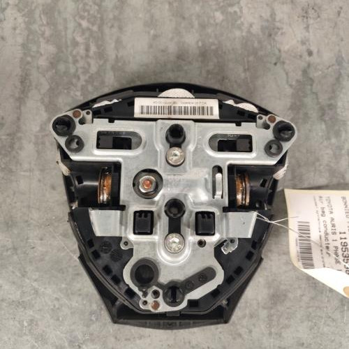 119535386-85e6311a-65df-4fee-b384-fcf544ff6c1a-Piece-Air-bag-conducteur-4513002290B0-TOYOTA-AURIS-1-PHASE-1-3231ade4308227e64da543e222bd64966bd0fe9eeec296902ae09a3dba177a82_m.jpg
