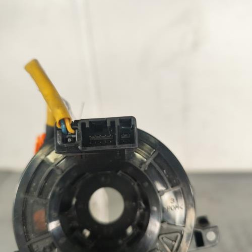 119535402-90d29df7-71bd-42ef-87af-34c4ee4dc506-Piece-Contacteur-tournant-843060D070-TOYOTA-AURIS-1-PHASE-1-6a753dcddaa2fe46d93aad11603587e7249f07e2b562b5f5547089ed28639d47_m.jpg