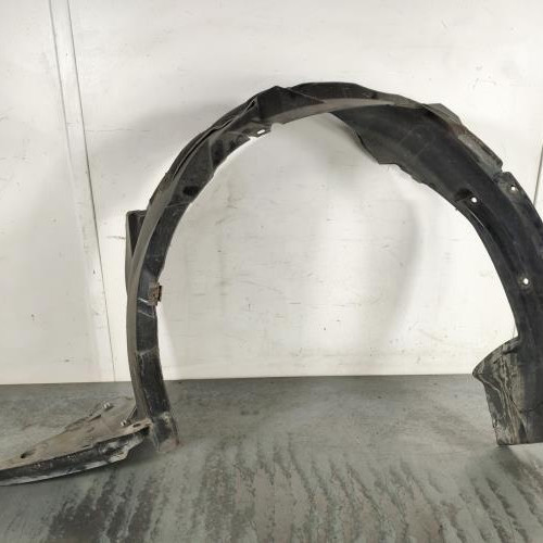 Pare boue avant gauche