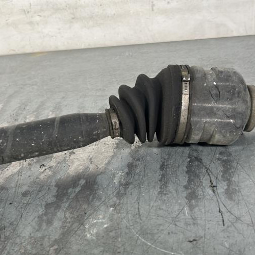 119536105-98f8e017-7c15-4345-97eb-a8437f152452-Piece-Cardan-droit-transmission-4341002581-TOYOTA-AURIS-1-PHASE-1-b6fe1b2a99cfc534d79286c9f42ffdf8c3c24bbdf3874559749daea9de645ea3_m.jpg