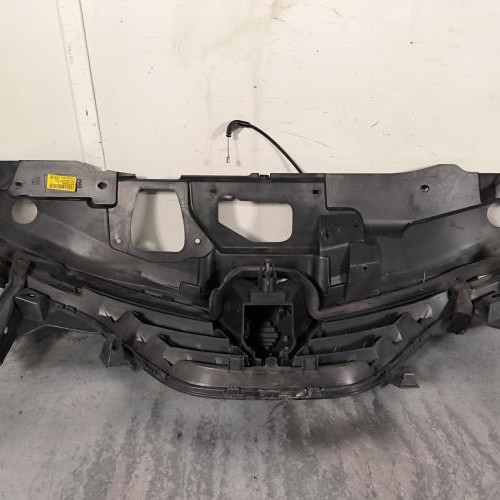 119592037-14433774-b287-4e8f-8f85-bee0d34517b6-Piece-Calandre-622567196R-RENAULT-CLIO-5-PHASE-1-da4eae9374ddd07d5949163db6d002d9dfd704acefc59662e104c38173717bd1_m.jpg