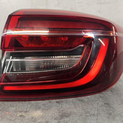 Feu arriere principal droit (feux)