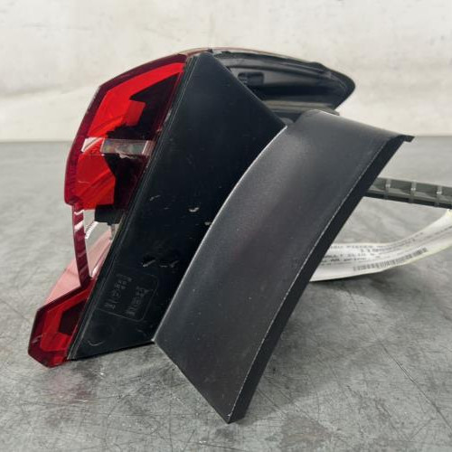 119592051-8260acc9-6042-4f50-8c25-109d37f44133-Piece-Feu-arriere-principal-gauche-feux-265551550R-RENAULT-CLIO-5-PHASE-1-bed8524dfbc2f0a91e7f595165bf4183bd2a9f5ec825db2467131f332021646b_m.jpg