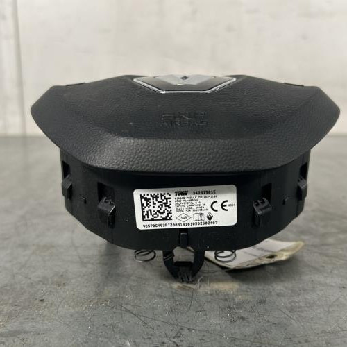 119592869-bf46578d-13f7-4be8-93ba-429a89c0dd14-Piece-Air-bag-conducteur-985707003R-RENAULT-CLIO-5-PHASE-1-0963d0d0b02840bb1912647803ace0bed50030f048003cbd940949b7d2c7ef71_m.jpg