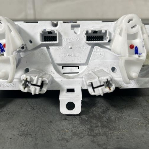 119592886-d96b231a-ab22-4111-988b-8e93f57bec9a-Piece-Commande-chauffage-275004350R-RENAULT-CLIO-5-PHASE-1-d951a837fcd4b6644503832fd8b742f71a6f48040ab079f48ae5d010e7f1358b_m.jpg