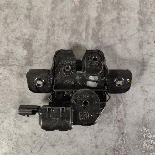 Fermeture centralisee coffre