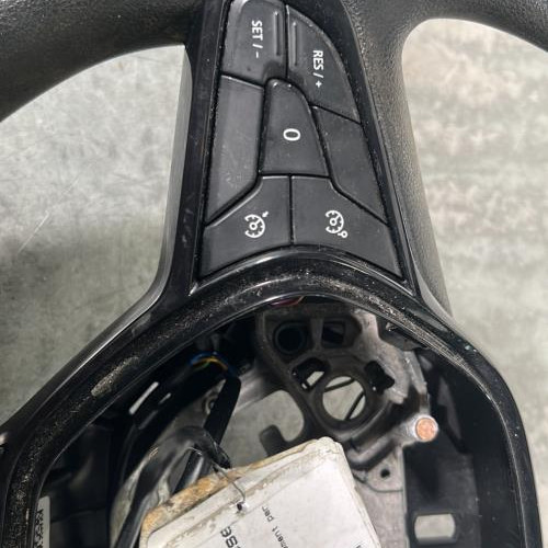 119592910-0b20431c-b16c-4ca1-ae71-401b1b11bb8d-Piece-Volant-484004585R-RENAULT-CLIO-5-PHASE-1-3ea2db9b95fcd5adbdc875fdd78380f15d4fb0e851a51ef963ae684ab9ac6ff0_m.jpg