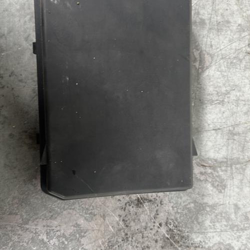 119593497-0be0b910-ed4c-4f40-a6e0-93ee24833a23-Piece-Boitier-servitude-moteur-BSM-284B61704R-RENAULT-CLIO-5-PHASE-1-eea982d7e9899b4498a2cdc1c21c4ceef9ec5c01a66fbd67f45bad796aa5e7e1_m.jpg