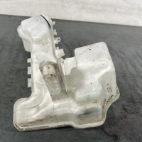 119593517-9a5cde4d-f32e-4c81-8ecd-e052b2f8f805-Piece-Vase-de-lave-glace-289108657R-RENAULT-CLIO-5-PHASE-1-9b7a552e5061806c228ecf71b2bd3ebc070023859edb7c2dccb38319eb09ba76_m.jpg