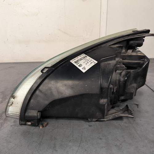 119604459-34666f0a-56c3-49f0-b3d7-db760b7cee72-Piece-Optique-avant-principal-droit-feuxphare-1480983-FORD-FOCUS-2-PHASE-1-5441d8fbb93b4cab6d9e43eae4ec631b4654c5c579eb14431c81cd707ef6ae73_m.jpg