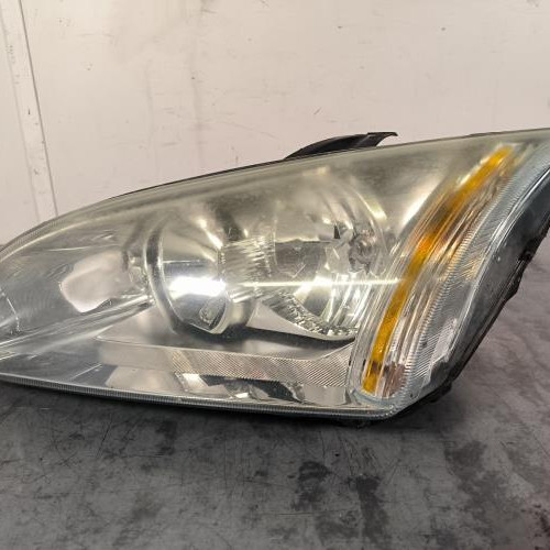 119604460-aa1586b0-b707-421e-839e-f881e8a15375-Piece-Optique-avant-principal-gauche-feuxphare-1480994-FORD-FOCUS-2-PHASE-1-132e793de095dc315a763391f0010dccad30c4e0f75110e33682b5f2376f9ae1_m.jpg