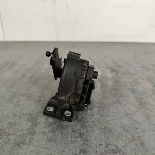119667720-7b817e7c-1c34-4e9f-b0bc-9bc2152a6cd2-Piece-Potentiometre-de-pedale-de-gaz-daccelerateur-8200699691-RENAULT-CLIO-2-PHASE-2-15b7e3ab2e05d02468f4df26d156ca3c3c7aa79e1398a8ec2d47e9fe67f8446b_m.jpg