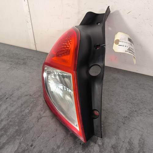 119725077-516ad92b-ff5f-495f-8da4-bebe08ec84b6-Piece-Feu-arriere-principal-gauche-feux-8200886944-RENAULT-CLIO-3-PHASE-2-b92f5ef00d788ef2ac52e9ca2af57e0fada412b8e2c27bfb598ebee21a3d0590_m.jpg