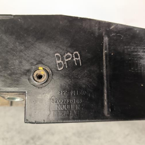 119725877-54833374-a807-4d1b-bd09-1269c22516d6-Piece-Armature-avant-Masque-avant-8200290143-RENAULT-CLIO-3-PHASE-2-b2e24d4a457fd728ef80a1b86fb1115e84794dbac613d3a90bcec6e1983fd339_m.jpg