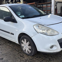 Vehicule-RENAULT-CLIO%25203%2520PHASE%25202-2010-602321561832b7616c4c111d30624b0297f97e6b451918811582bb3c9908c69b_m.jpg