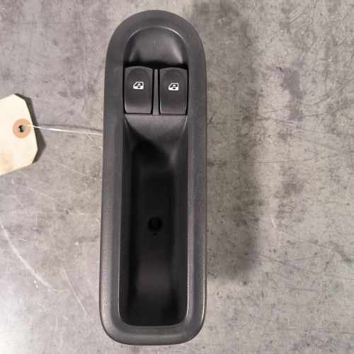 Interrupteur de leve vitre avant gauche