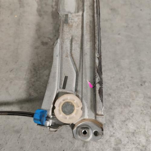 119725910-c3a7f188-cbb7-475e-9f55-f9f965b06e12-Piece-Leve-vitre-electrique-avant-droit-8200826165-RENAULT-CLIO-3-PHASE-2-aa095ab79889394ee6d5dad92143cf5f674b3cd33556f07e66bcbc60218f24ab_m.jpg