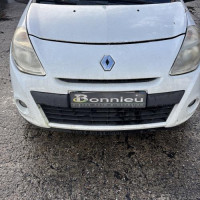 Vehicule-RENAULT-CLIO%25203%2520PHASE%25202-2010-9e64f5b86e88407f26576efeed7433ab9333afc32e4316927665704b327232e1_m.jpg