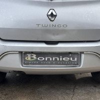 119818943-579c9b43-b816-46ca-8dc9-7c051e78ec13-Piece-Pare-choc-arriere-7701477841-RENAULT-TWINGO-2-PHASE-1-7cc5a9cf15eba77b4eaaaba6036348e9b4ce22e5902837f94b06d9342b597d9b_m.jpg