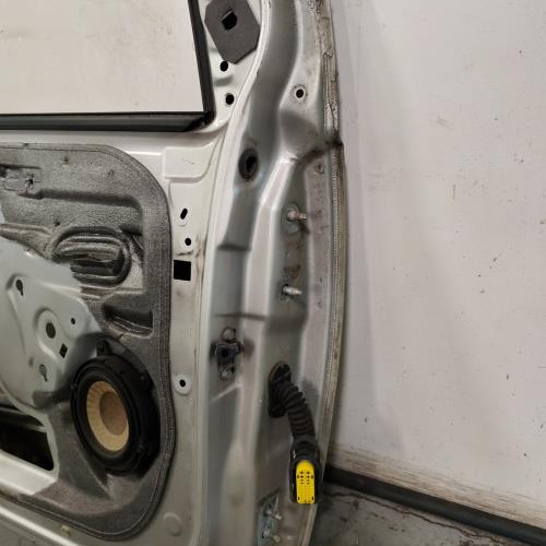 119818959-4d7006b2-0b98-4577-be50-5287e9b55998-Piece-Porte-avant-gauche-801010419R-RENAULT-TWINGO-2-PHASE-1-f6608ee1412a13bc365ae80c04141e1ad3e944a93a1116ab44a82f8058842cb5_m.jpg