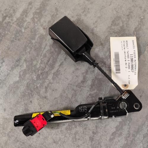 119819867-3e2a5710-a3dd-45cc-bc28-f4852add4470-119819867-3af991d7403389cfb99d3d6156a47690166fd3fd80de141b4f8bf1b880d42597_m.jpg