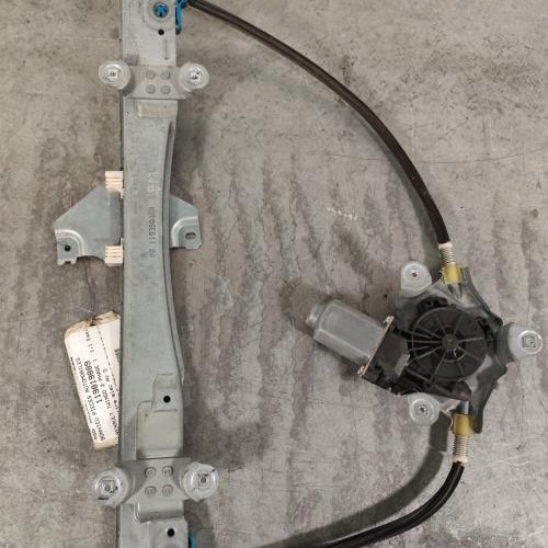 119819889-ca82ea66-b963-4485-98ff-f469e915b106-Piece-Leve-vitre-electrique-avant-droit-8200384741-RENAULT-TWINGO-2-PHASE-1-222217e08430d68787bad4d7507f54ce6e56b0f96197289dfc6d6dfc4988f51f_m.jpg