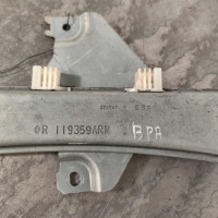 119819889-05e723a7-113f-499e-8651-7679fc9bd188-Piece-Leve-vitre-electrique-avant-droit-8200384741-RENAULT-TWINGO-2-PHASE-1-7f1c9d65a9010218eece9cecfb2f267b24544e02427b7478d7d1c5ead2cd1640_m.jpg