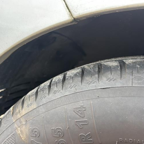 Pare boue avant gauche