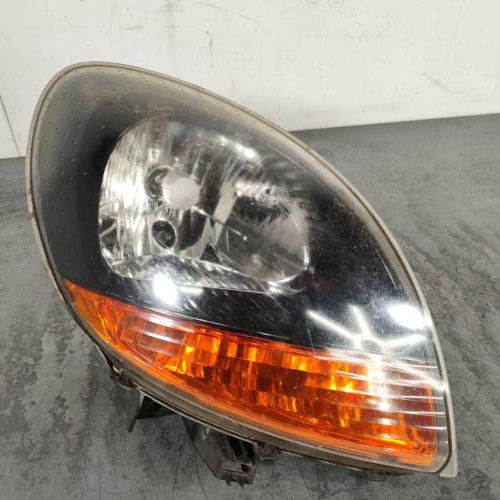 119837456-b89fae23-1506-4f86-b46c-8cff8a63913e-Piece-Optique-avant-principal-droit-feuxphare-260107835R-RENAULT-KANGOO-1-PHASE-2-ff708acf0bdcc169c798157bd25099a8498027b2ac432163c120c90a51c20c04_m.jpg