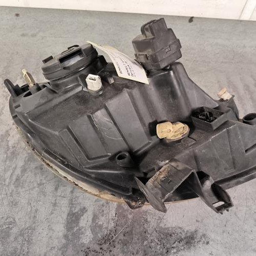 119837457-e126e86f-13ad-4582-8a74-441917adab13-Piece-Optique-avant-principal-gauche-feuxphare-260600286R-RENAULT-KANGOO-1-PHASE-2-2873962e3b5771d776ab945e14c2b77c2ea01c0b76140915ce824461293d519a_m.jpg