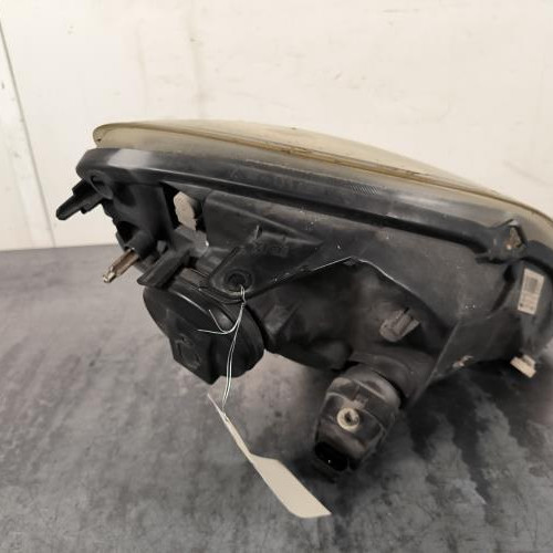 119837457-f22d0ecc-d3e9-4f4c-9311-1e9303e3216d-Piece-Optique-avant-principal-gauche-feuxphare-260600286R-RENAULT-KANGOO-1-PHASE-2-4f44b8a9f1c1ce2e3933af7105a77a0001e8f59263de9fd11c95ce4c9da4e28a_m.jpg