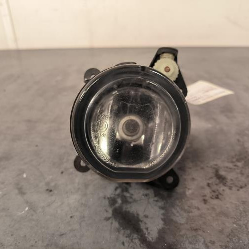 Anti brouillard droit (feux)