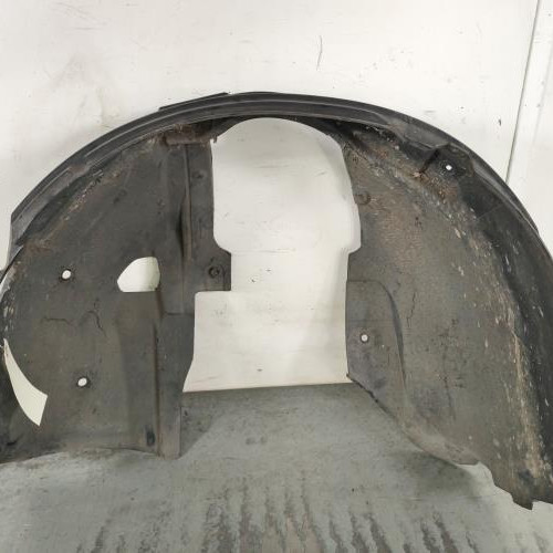 Pare boue avant gauche