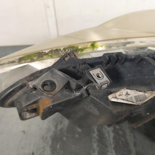 120279861-6c0ac2db-841a-4fe1-99e4-eba789072d8f-Piece-Optique-avant-principal-droit-feuxphare-620686-PEUGEOT-307-PHASE-2-BREAK-9583d5694c4a24fc1c2670abbaf3bfdb09d6270d42ab4e334f5692eabbe6e2fe_m.jpg