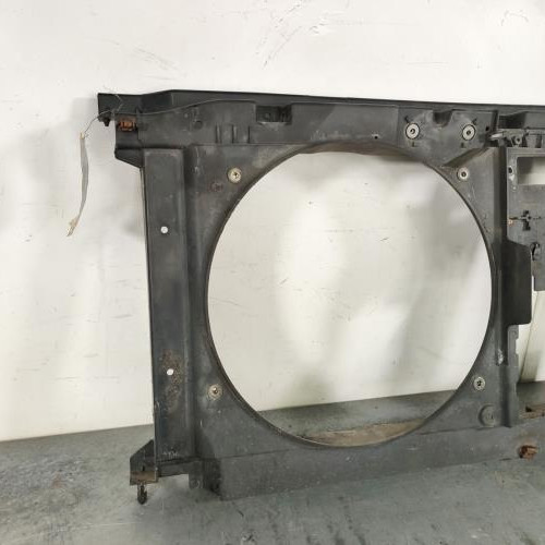 120280473-6b943e35-36b2-441b-a367-43696835630a-Piece-Armature-avant-Masque-avant-7104CF-PEUGEOT-307-PHASE-2-BREAK-1eab8b46140550fddd4acafa0b30af8bd3602745c2b9269269c7374d790869c1_m.jpg