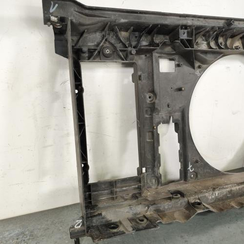 120280473-bc37e657-d069-4e3c-8155-14d976ed7b7e-Piece-Armature-avant-Masque-avant-7104CF-PEUGEOT-307-PHASE-2-BREAK-e6ca85b4e0a5450139a38bd62d7dbad94463461c3b0bc500f1a9a2fe5ab2bc8f_m.jpg