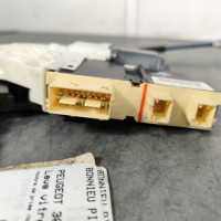 120280501-3982690a-8085-4165-b754-1552ee64cdd1-Piece-Leve-vitre-electrique-avant-droit-9222J9-PEUGEOT-307-PHASE-2-BREAK-62b436c3cc193bd1abba3706deddb95191dcddcc0babaffe8ee0528fa2656934_m.jpg